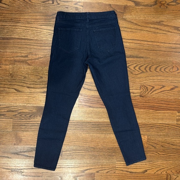 Old Navy Super Skinny, Size 10, Midrise, Dark wash NWOT - Picture 3 of 5